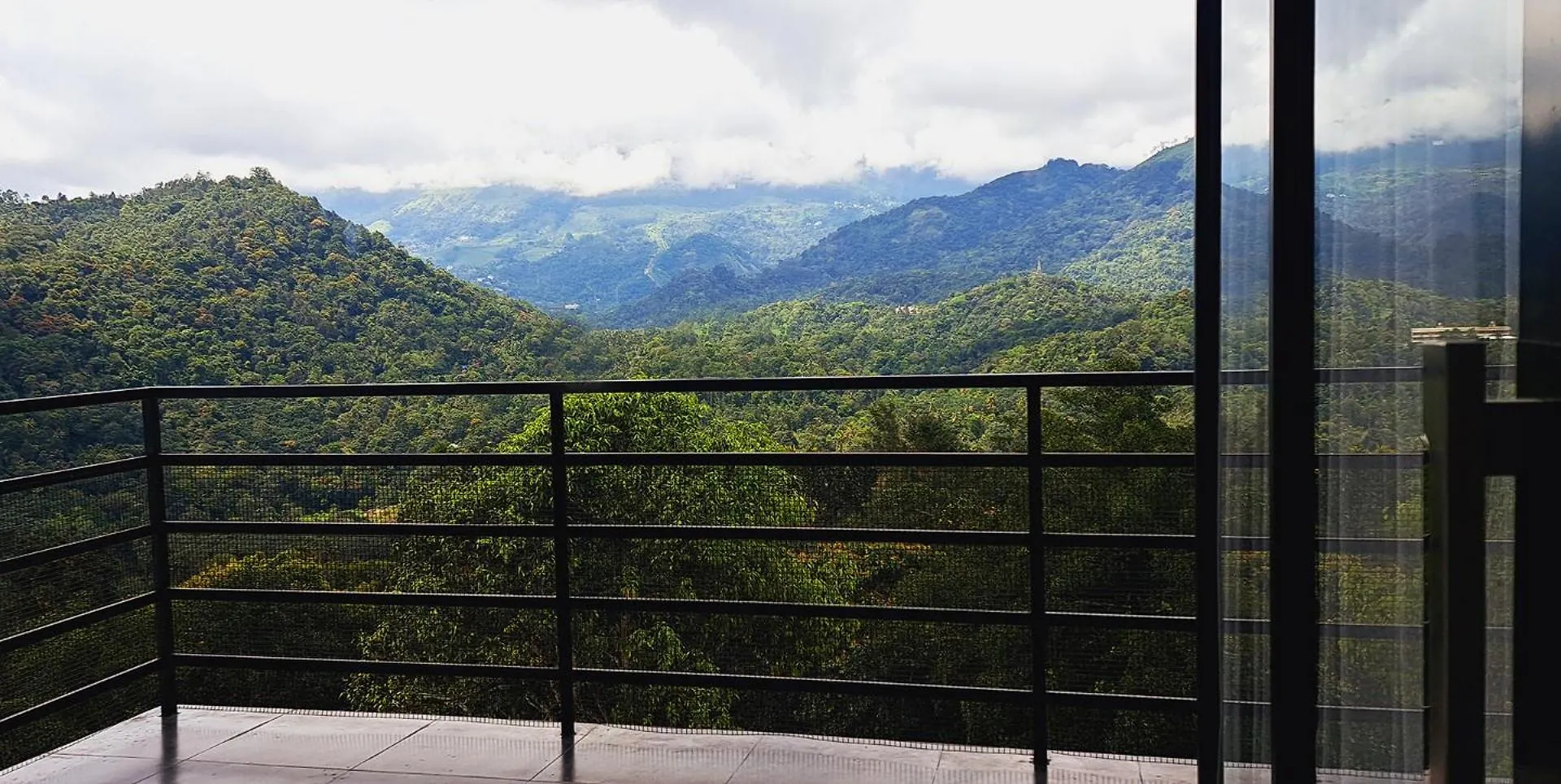 Viceroy Luxury Mountain Resort And Spa Munnar Hotell