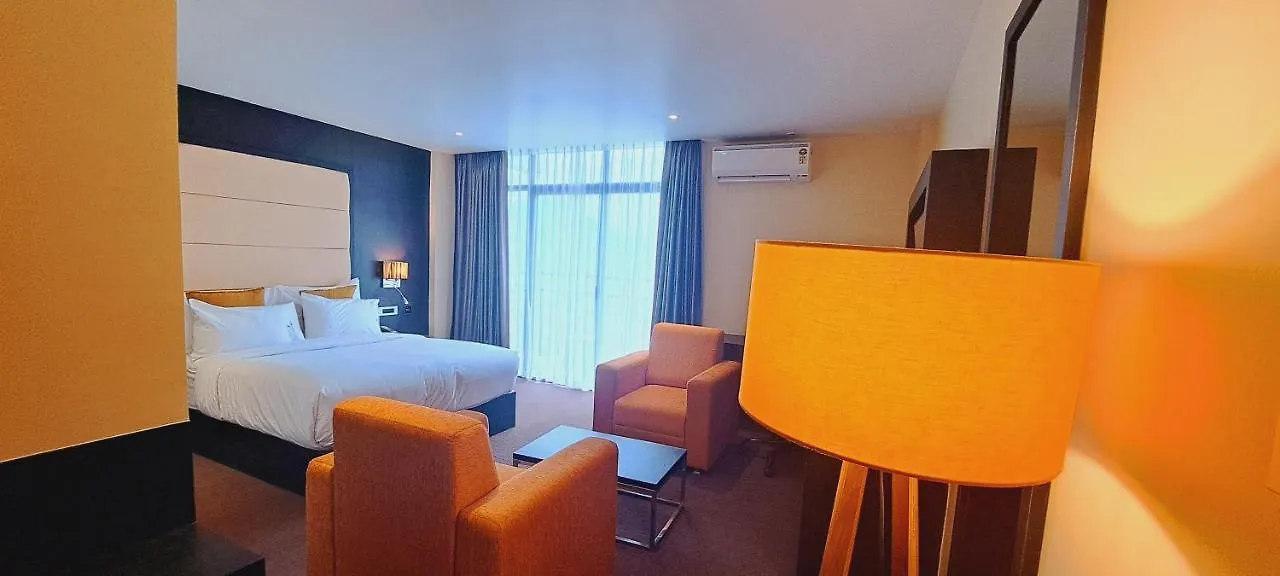 ホテル Viceroy Luxury Mountain Resort And Spa ムンナール