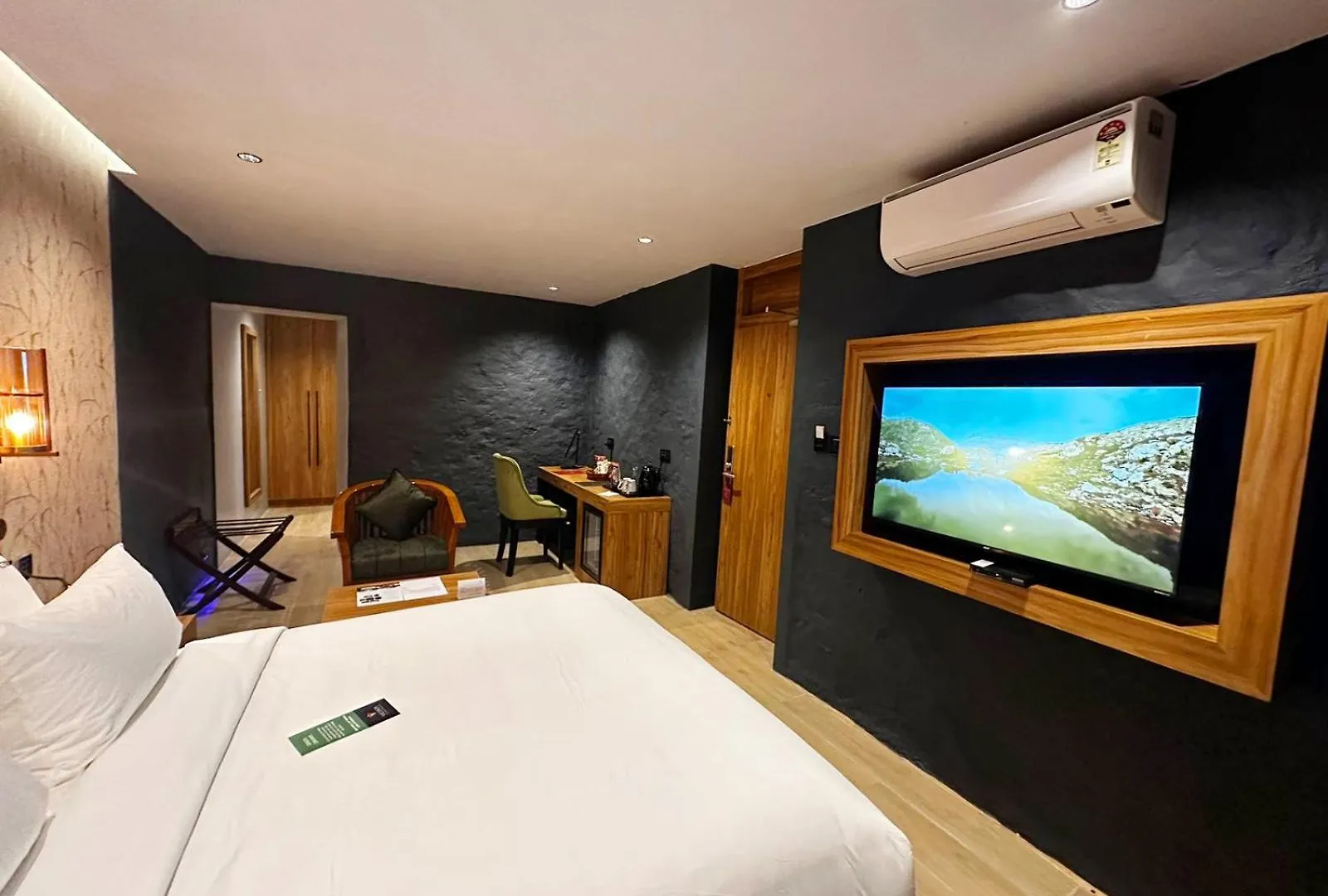 ホテル Viceroy Luxury Mountain Resort And Spa ムンナール